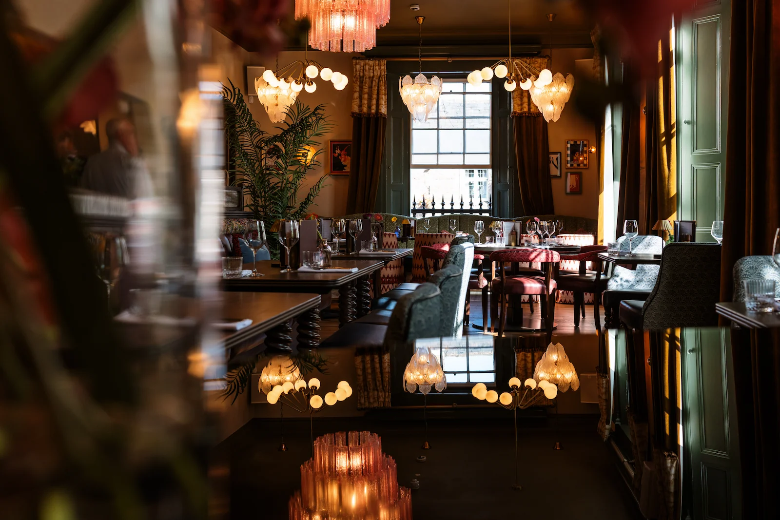 Charleston-Bar-Seating