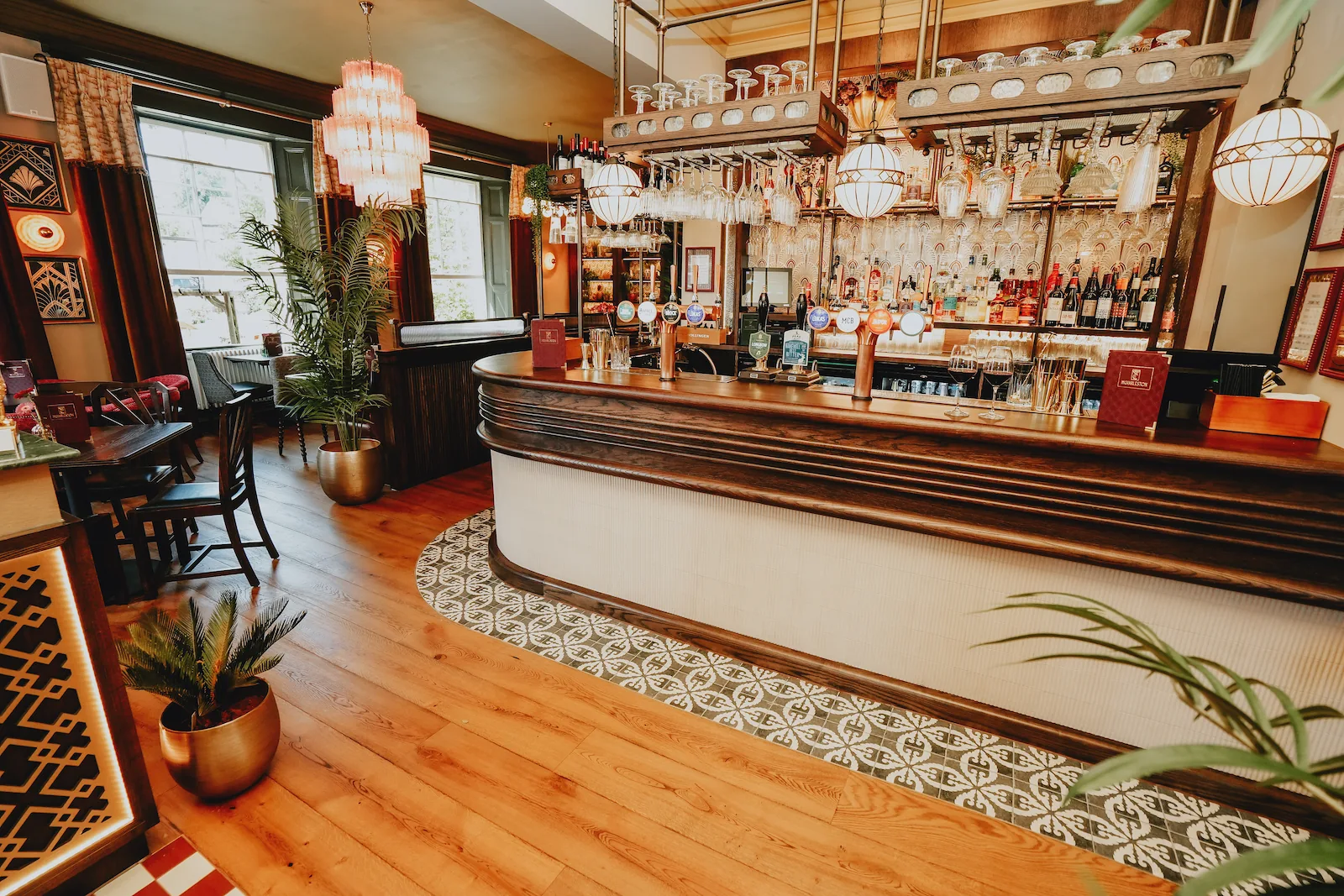 Charleston-DownstairsBar2